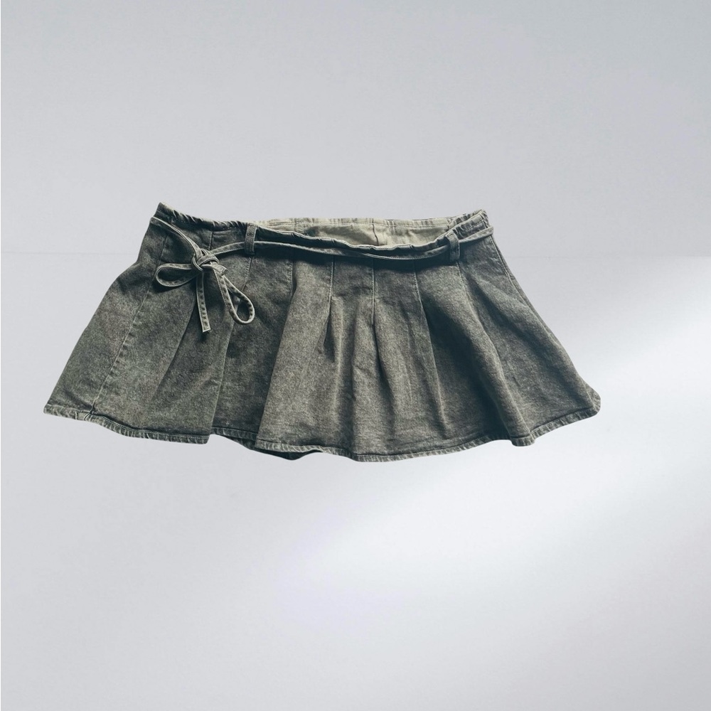 Wild Fable mini denim black wash pleated skirt with shorts